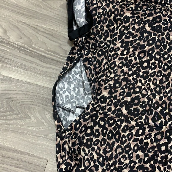 Leopard print blouse dressy - Picture 5 of 7